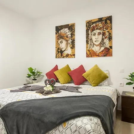 8145 - Bonito Apartamento *
